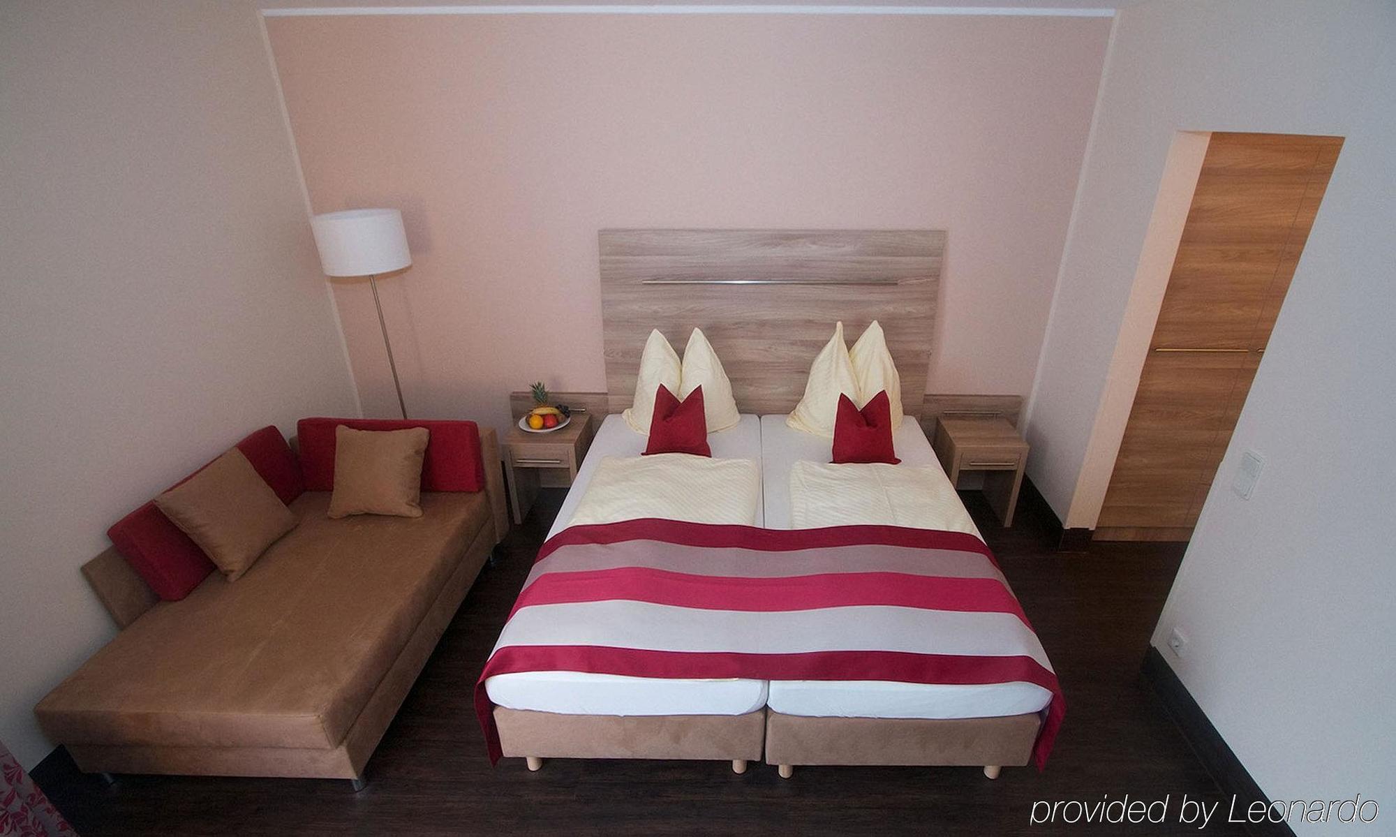 Hotel Rheinterrasse Benrath 뒤셀도르프 외부 사진