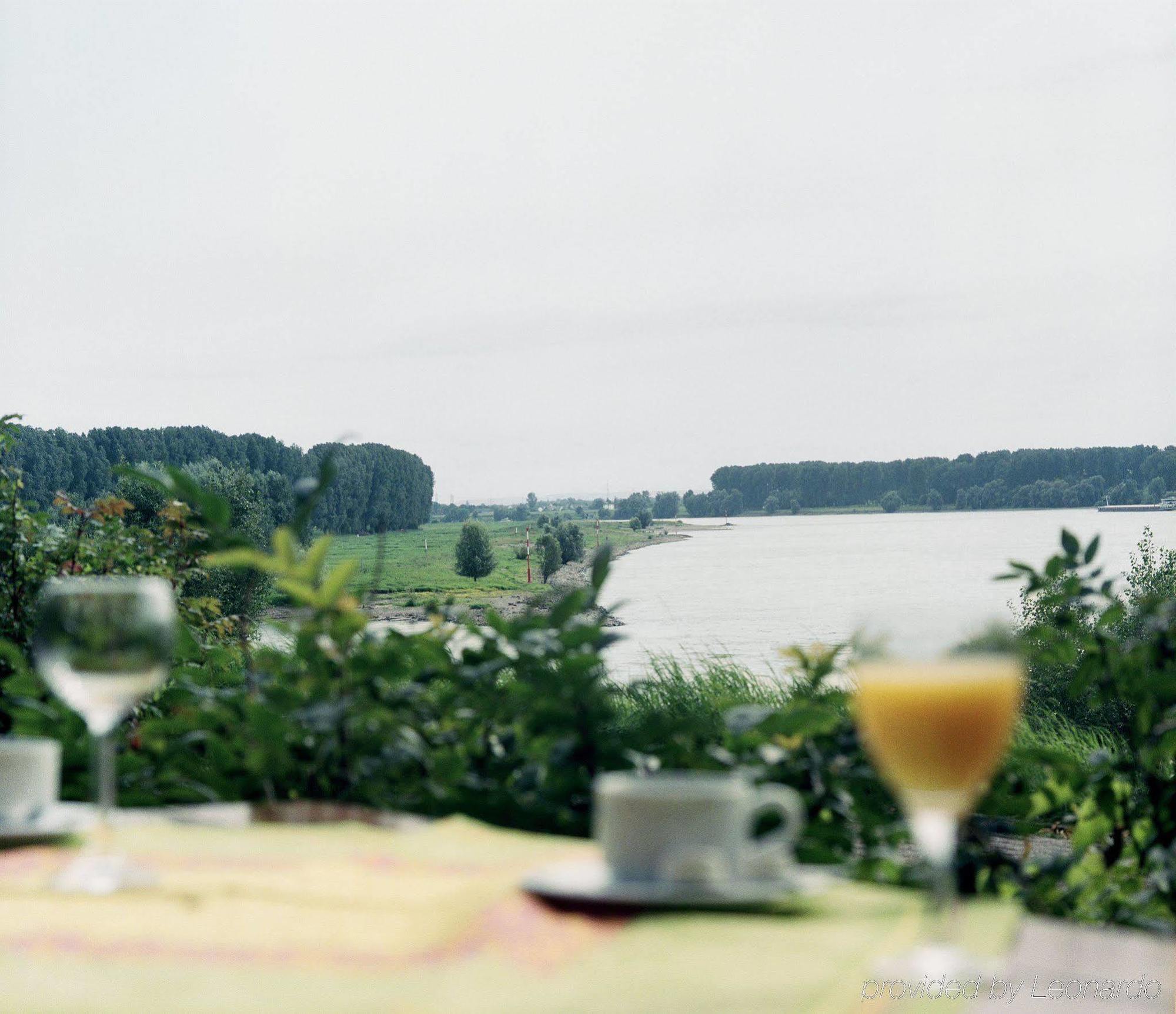 Hotel Rheinterrasse Benrath 뒤셀도르프 외부 사진