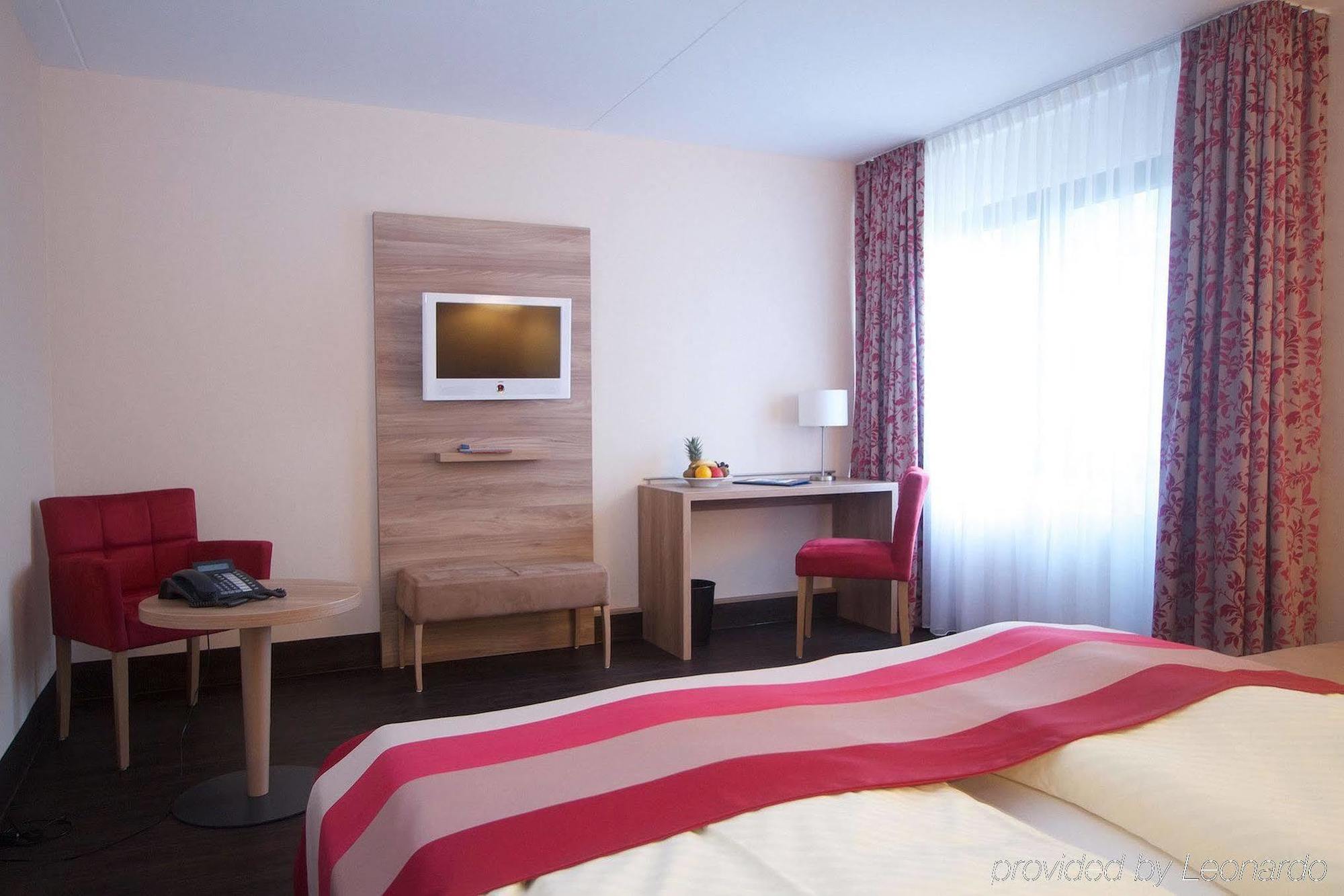 Hotel Rheinterrasse Benrath 뒤셀도르프 외부 사진